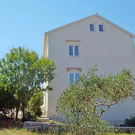Darije Apartment Trogir